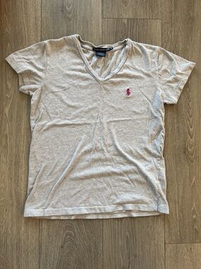 Ralph Lauren Sport Vintage Single Stitch Women's Gray V‑Neck Polo Logo Tee